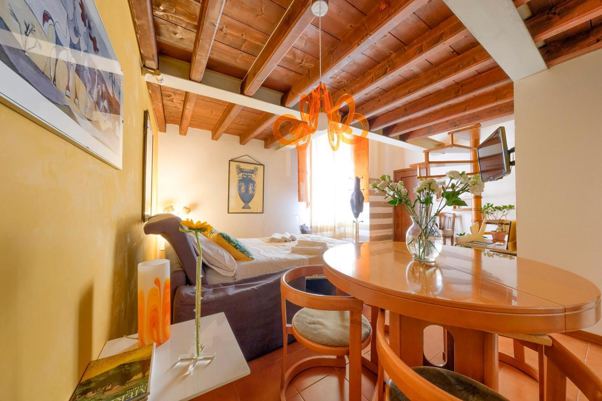 Ferienwohnung La Casa Di Dante Alighieri Florenz Exterior foto